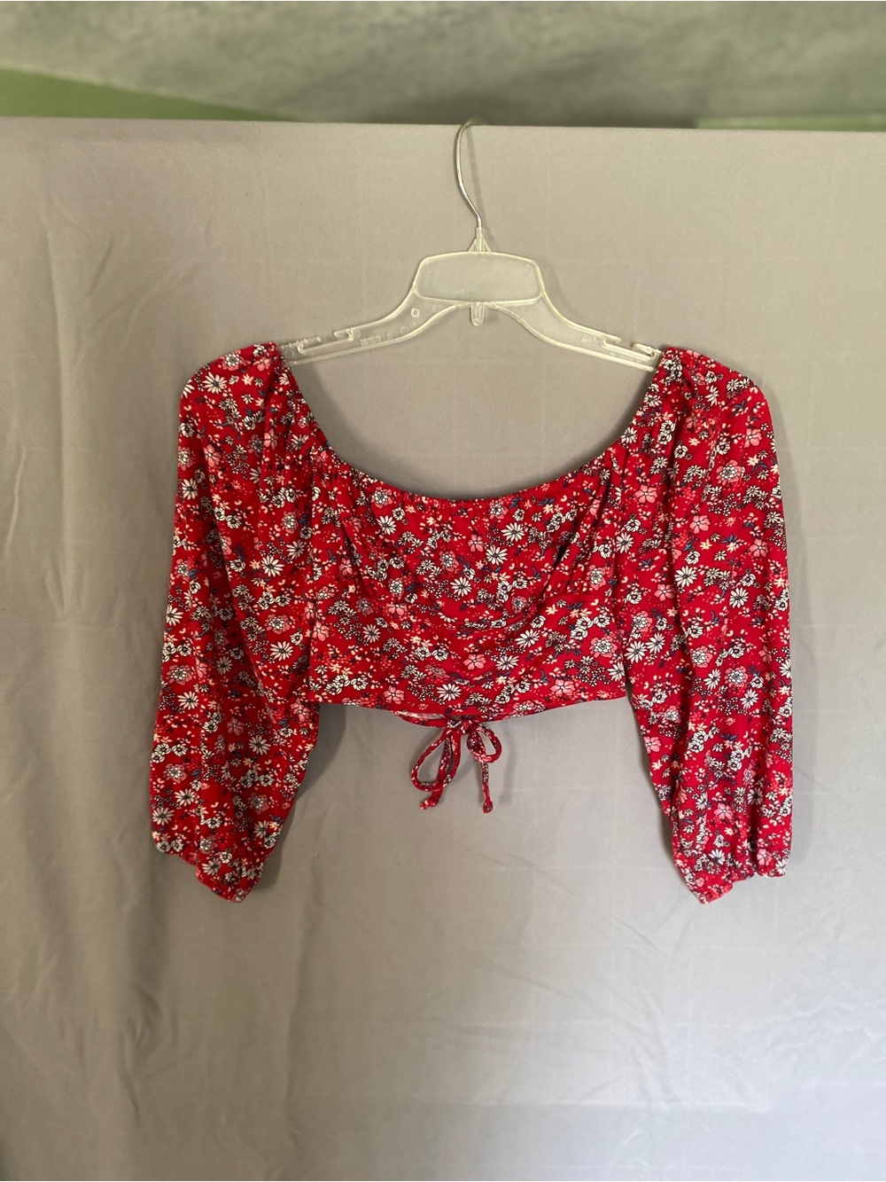 Liberty Love Red Floral Tie-Front Puff Sleeve Crop Top